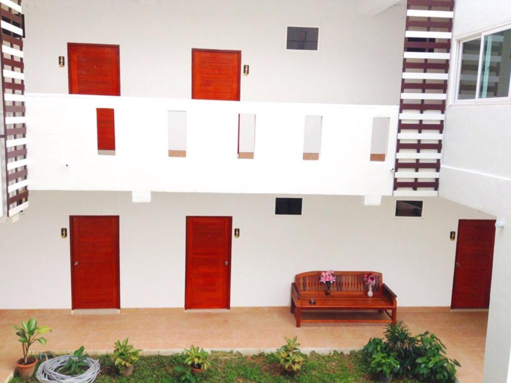 Siray House Lejlighedshotel Phuket Eksteriør billede